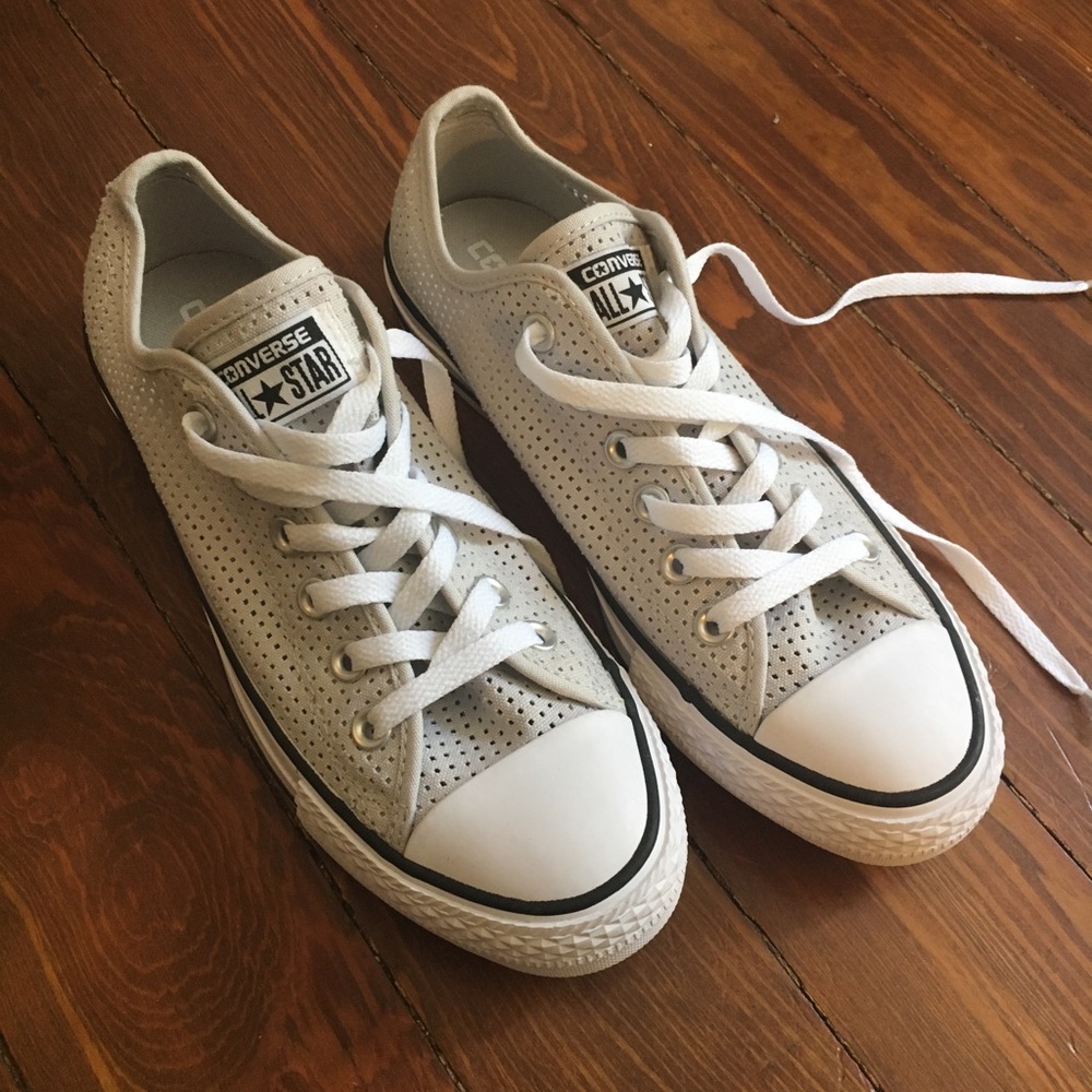NWOT converse all star size 8 grey perforated